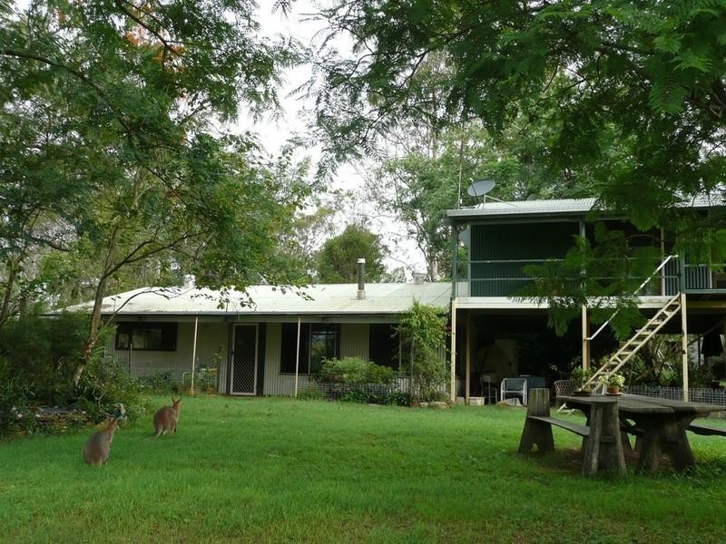 215 Bartleys Road, Spring Creek QLD 4343