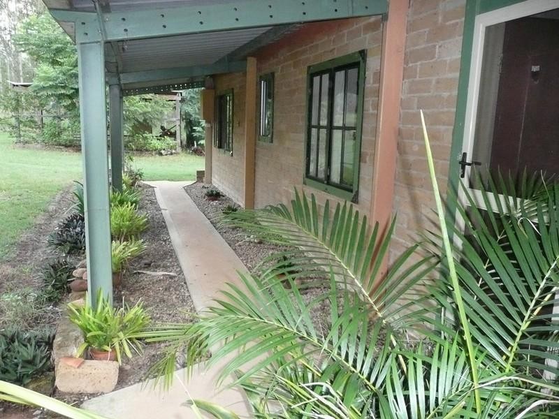 215 Bartleys Road, Spring Creek QLD 4343