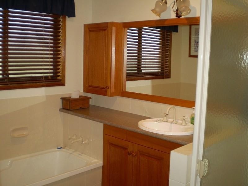 Lake Clarendon QLD 4343