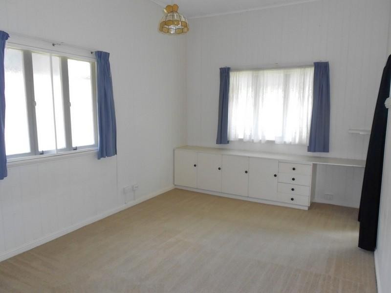 78 Earl Street, Greenslopes QLD 4120