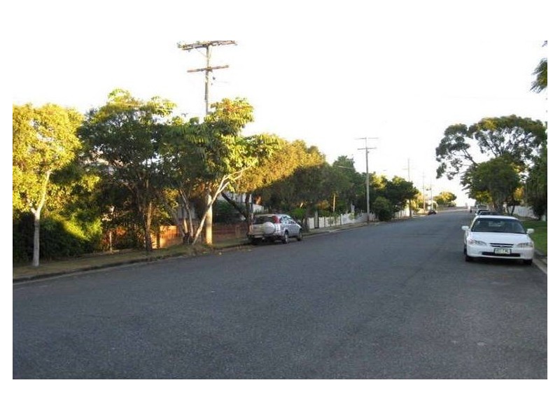 77 Gordon Street, Gordon Park QLD 4031