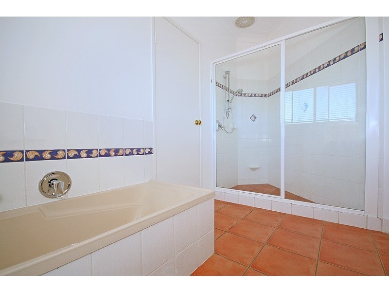 9 Jondel Close, Bridgeman Downs QLD 4035