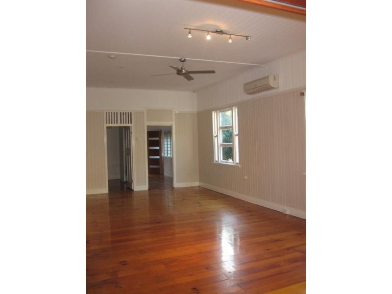 11 Chelmsford Avenue, Lutwyche QLD 4030