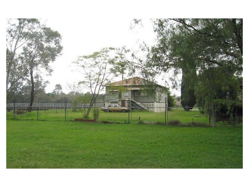 11 Montrose Street, Gordon Park QLD 4031