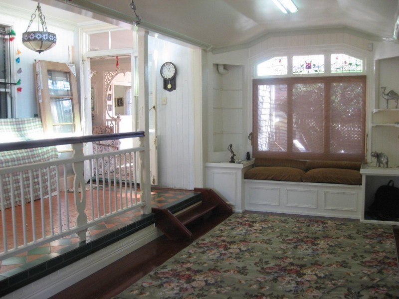 12 Mackay Street, Windsor QLD 4030