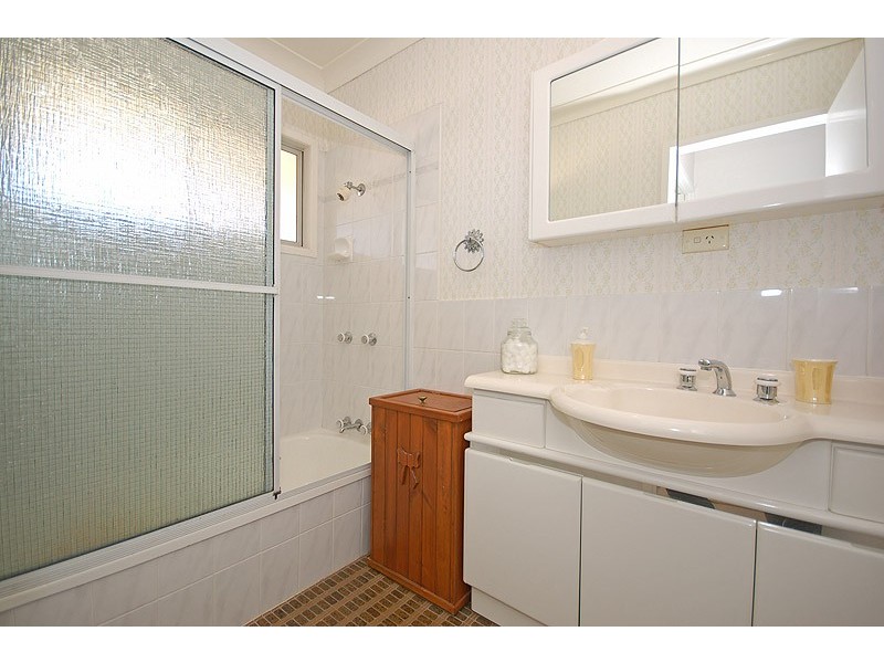 321 Trouts Road, Mcdowall QLD 4053