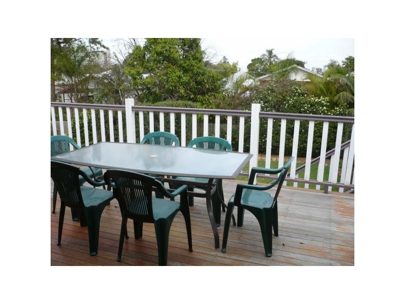 62 Stoneleigh Street, Albion QLD 4010