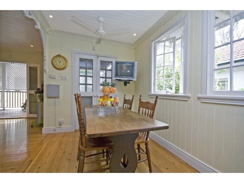 71 Eighth Avenue, Kedron QLD 4031