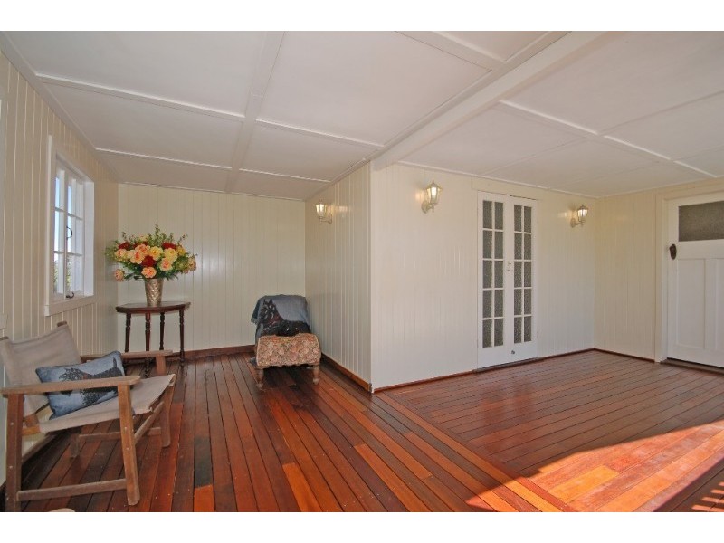 71 Eighth Avenue, Kedron QLD 4031