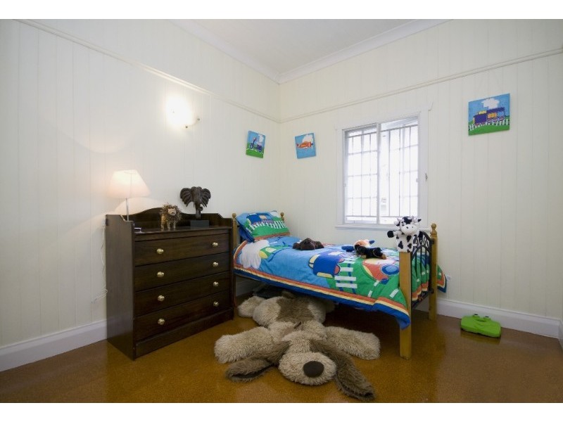 71 Eighth Avenue, Kedron QLD 4031