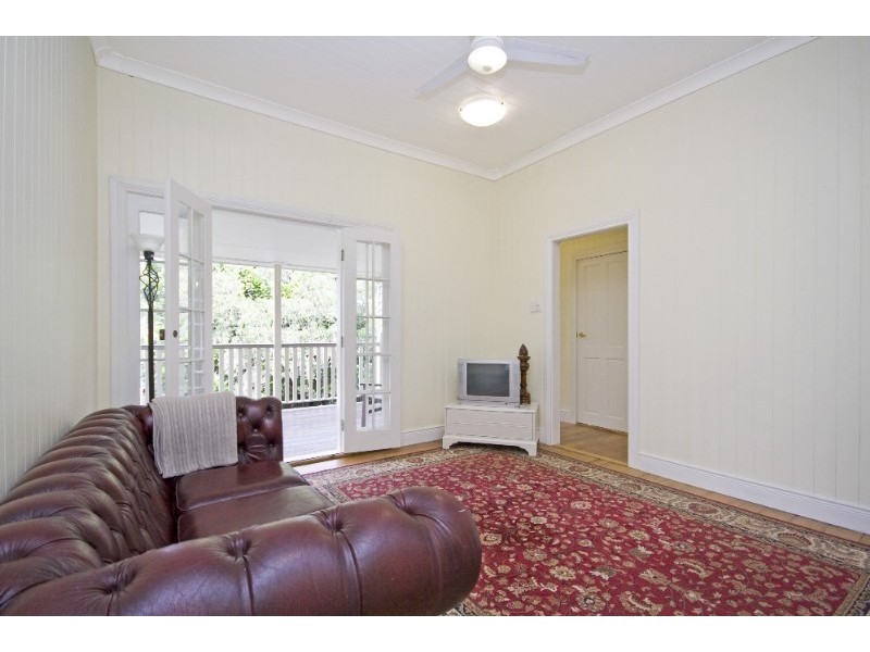 71 Eighth Avenue, Kedron QLD 4031