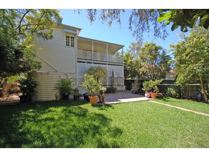 71 Eighth Avenue, Kedron QLD 4031