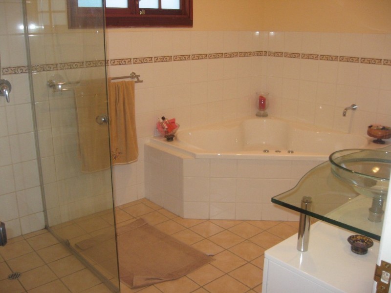 9 Price Street, Wooloowin QLD 4030