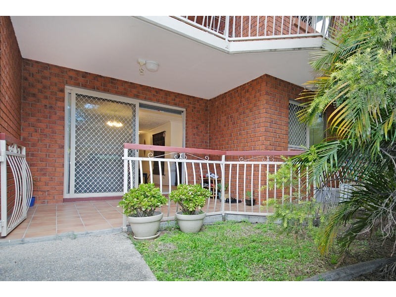 2/16 Suez Street, Gordon Park QLD 4031
