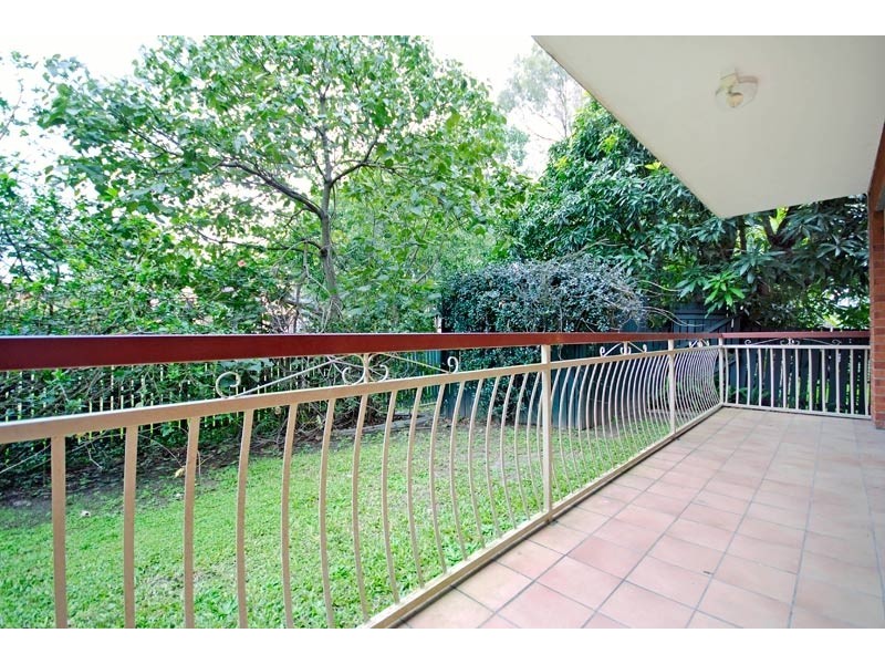 2/16 Suez Street, Gordon Park QLD 4031