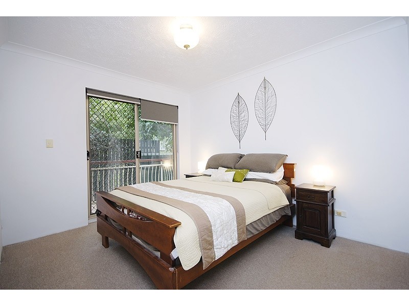 2/16 Suez Street, Gordon Park QLD 4031