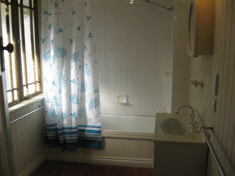 20 Felix Street, Wooloowin QLD 4030