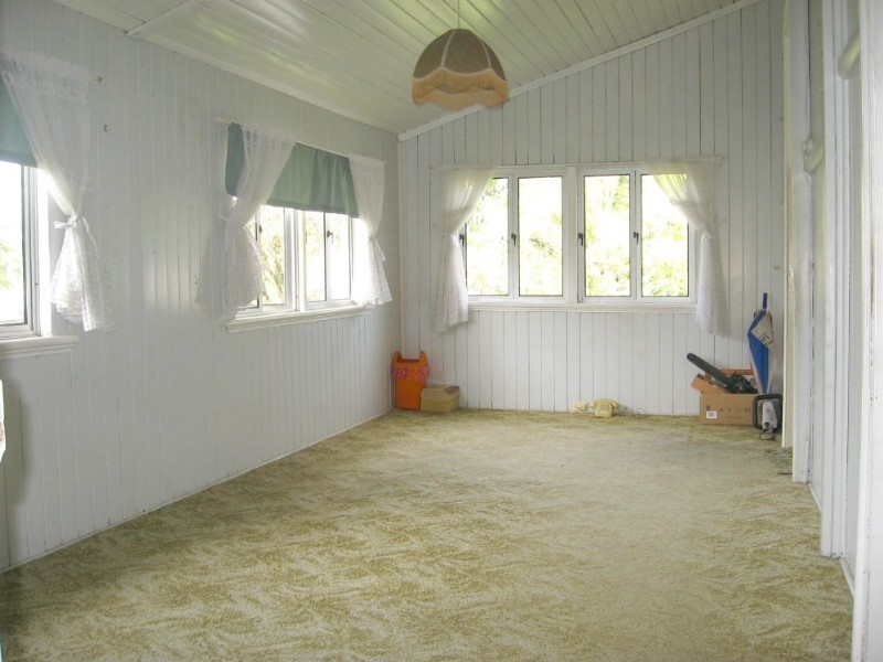 25 Eighth Avenue, Kedron QLD 4031