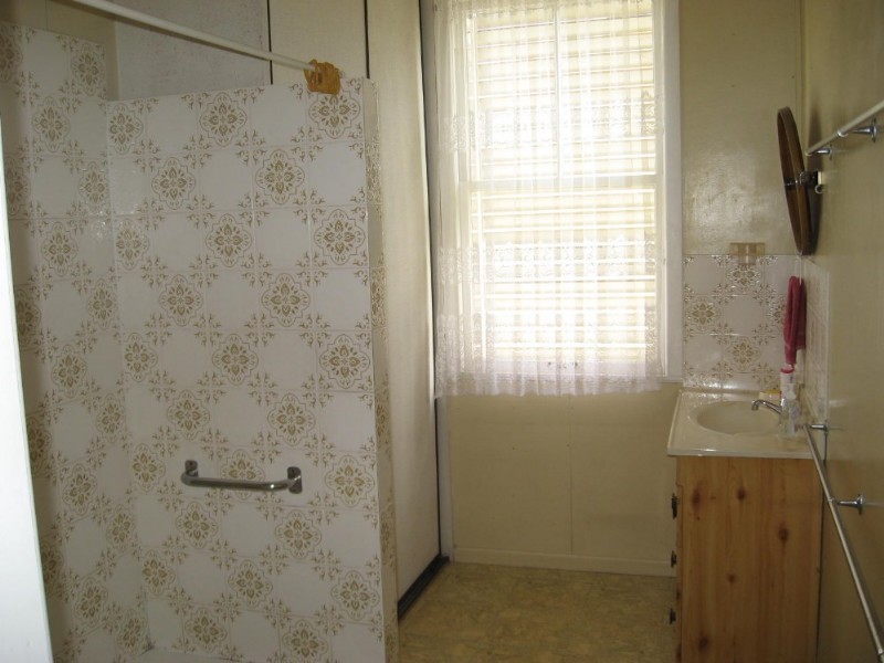 25 Eighth Avenue, Kedron QLD 4031