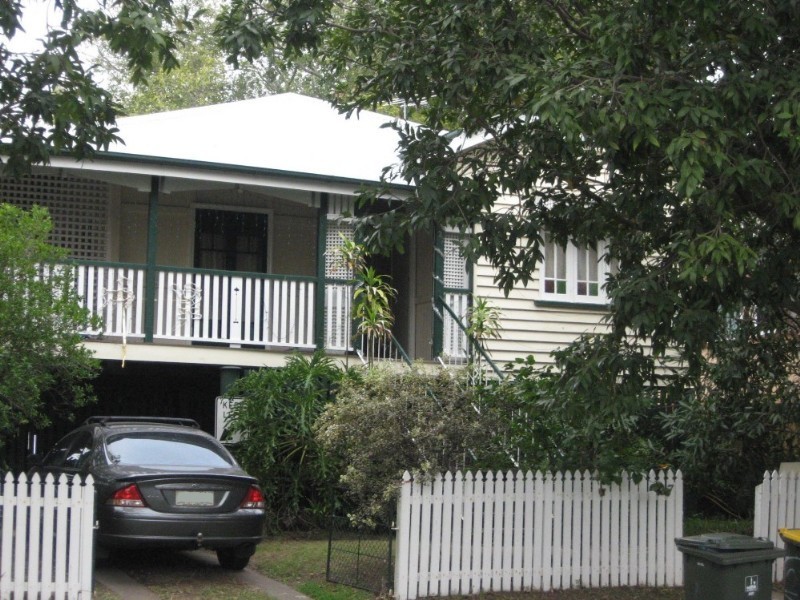 27 Legeyt Street, Windsor QLD 4030