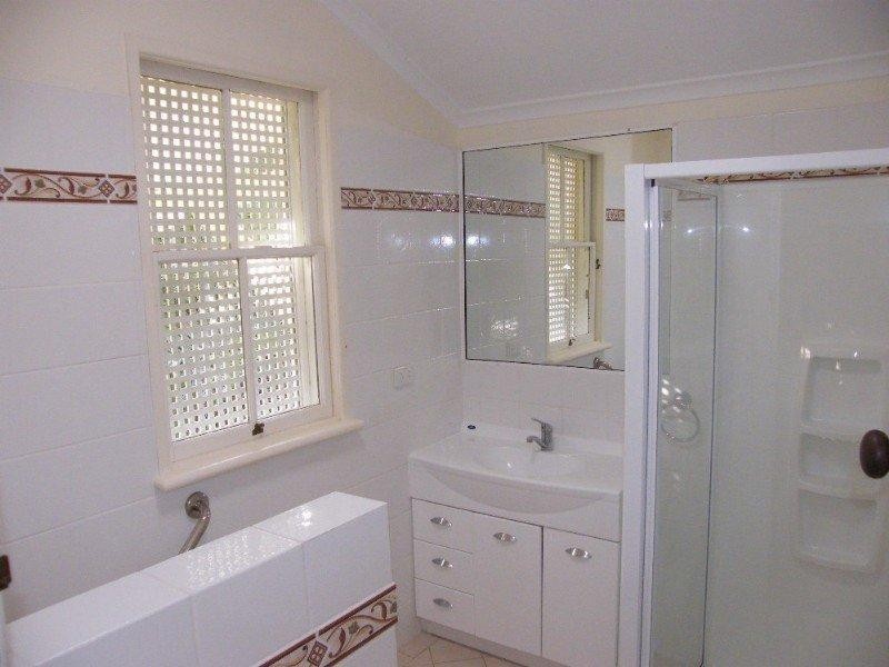 46 Groom Street, Gordon Park QLD 4031