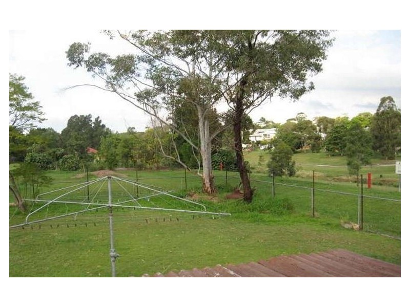 11 Montrose Street, Gordon Park QLD 4031