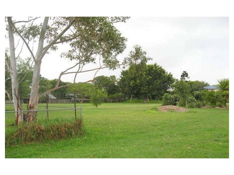 11 Montrose Street, Gordon Park QLD 4031