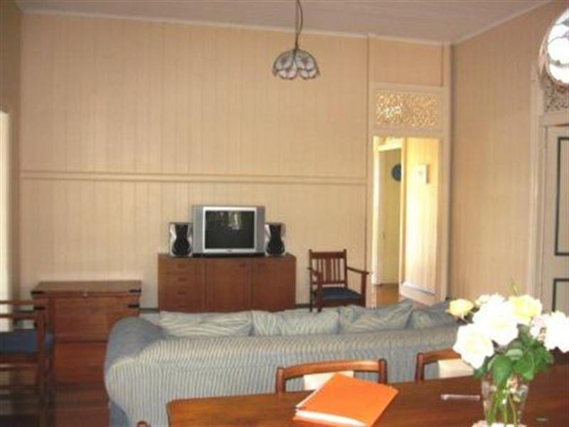 24 Annie Street, Windsor QLD 4030