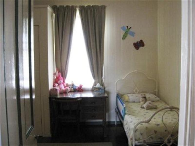 24 Annie Street, Windsor QLD 4030