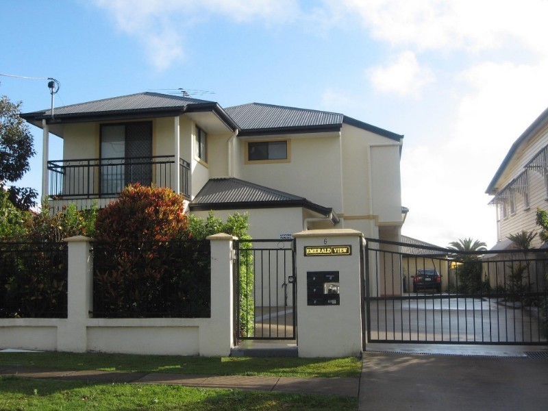 2/6 Emerald Street, Kedron QLD 4031