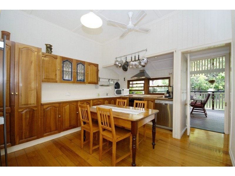 36 Glenfern Avenue, Kedron QLD 4031