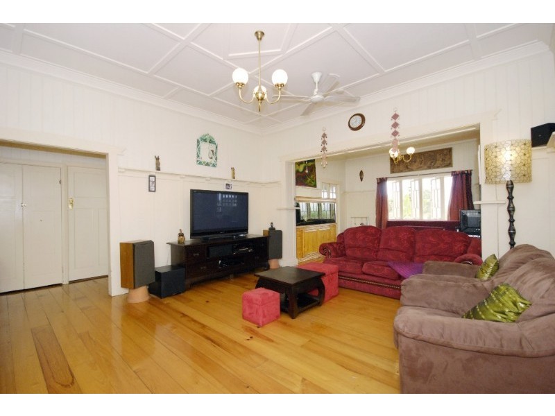 36 Glenfern Avenue, Kedron QLD 4031