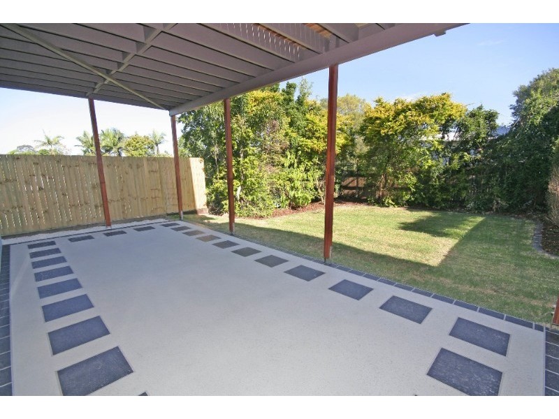 15 Eighth Avenue, Kedron QLD 4031