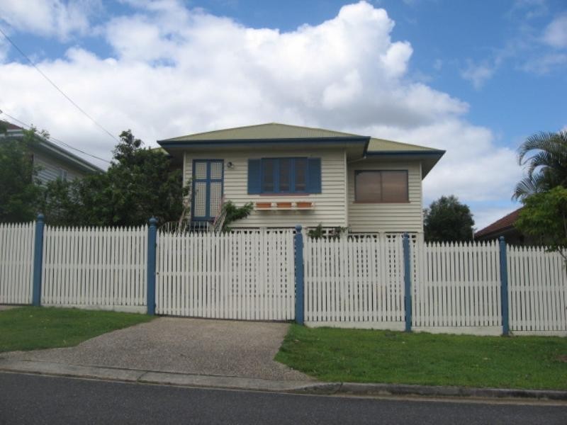 19 Thirteenth Avenue, Kedron QLD 4031