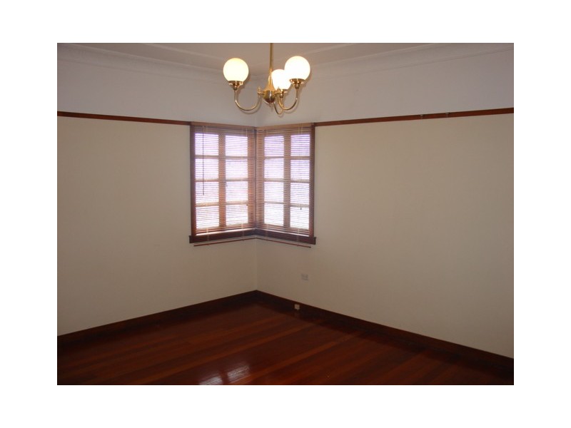 19 Thirteenth Avenue, Kedron QLD 4031