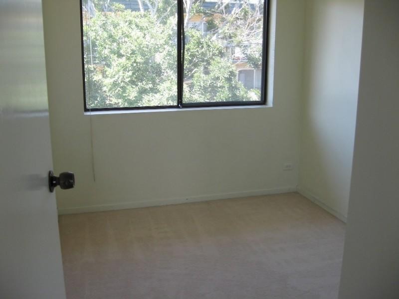 8/4 Rosemount Terrace, Windsor QLD 4030