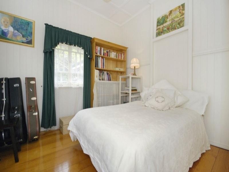 36 Glenfern Avenue, Kedron QLD 4031