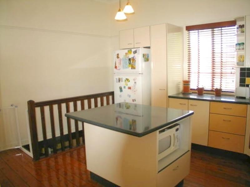 56 Tenth Avenue, Kedron QLD 4031