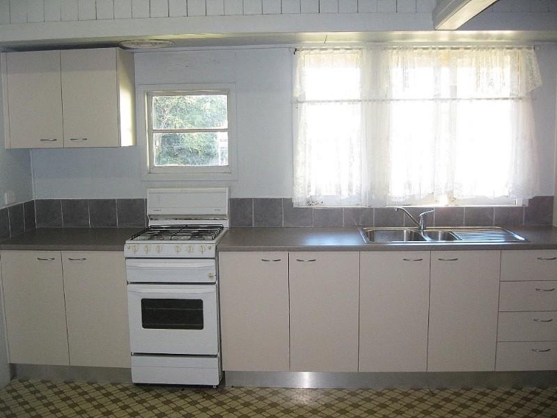 12 Howard Street, Grange QLD 4051