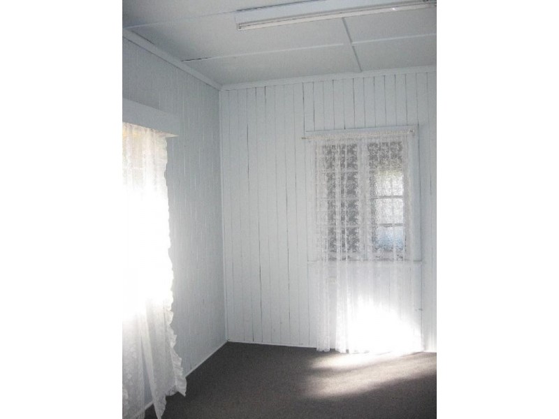 12 Howard Street, Grange QLD 4051