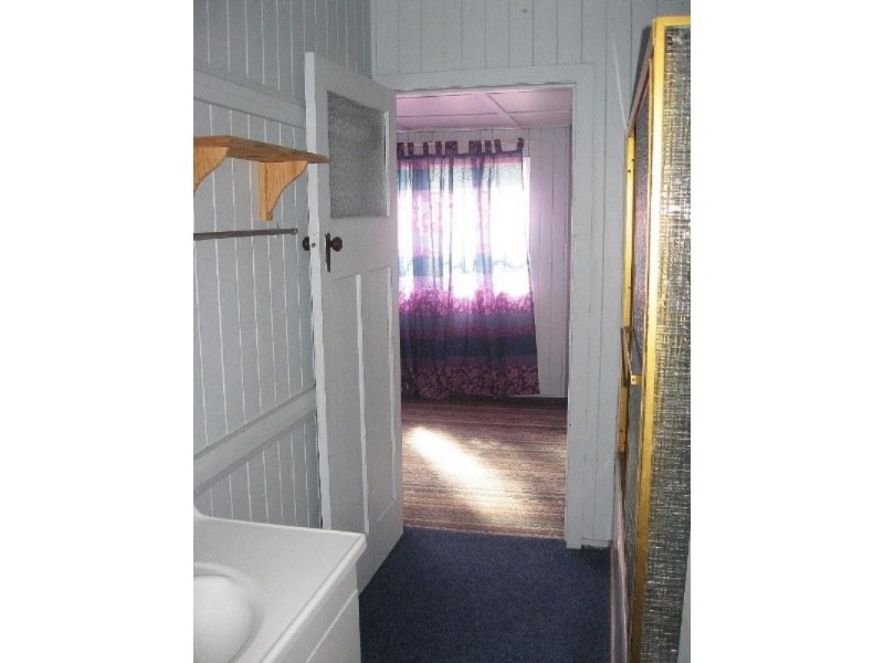 12 Howard Street, Grange QLD 4051