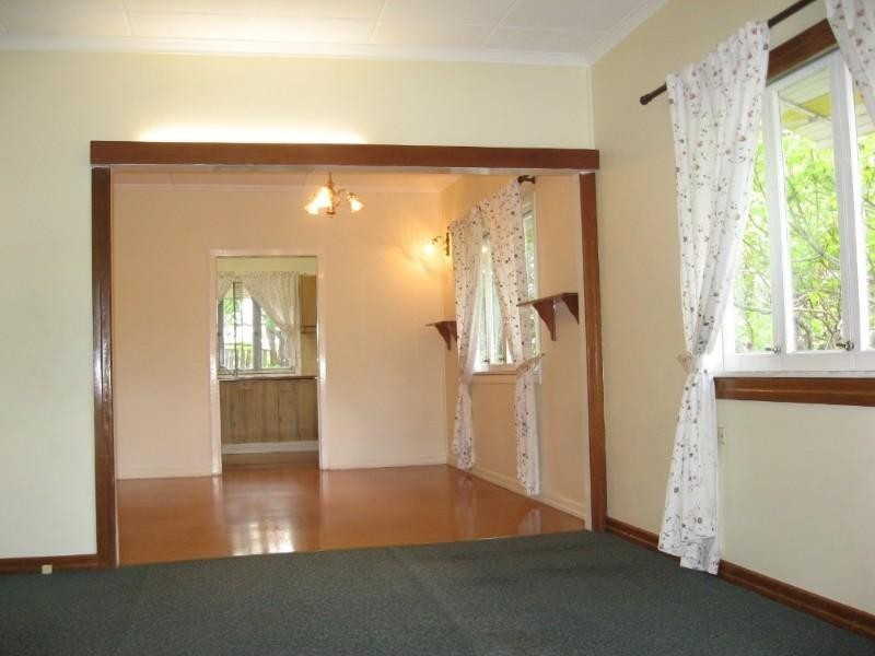 14 Mumbil Street, Stafford Heights QLD 4053