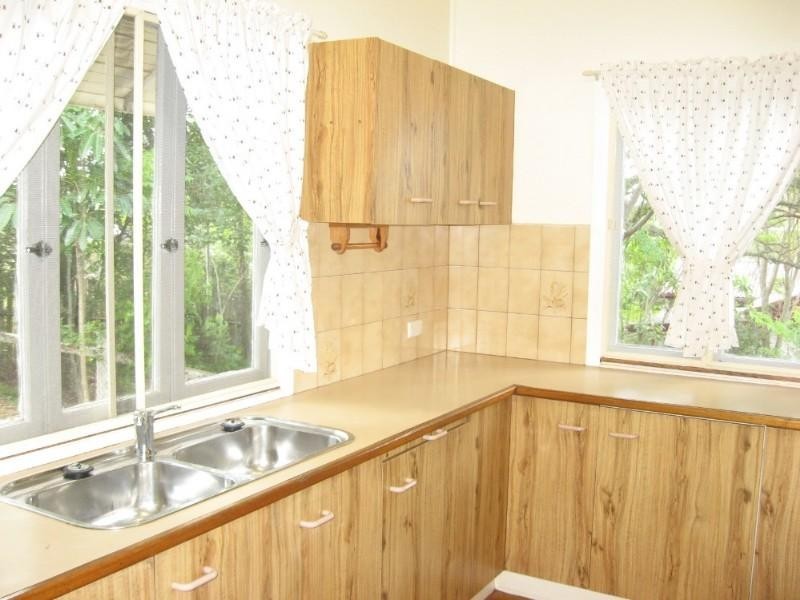 14 Mumbil Street, Stafford Heights QLD 4053