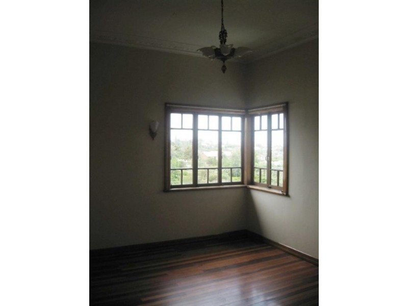 17 Bearsden Avenue, Newmarket QLD 4051