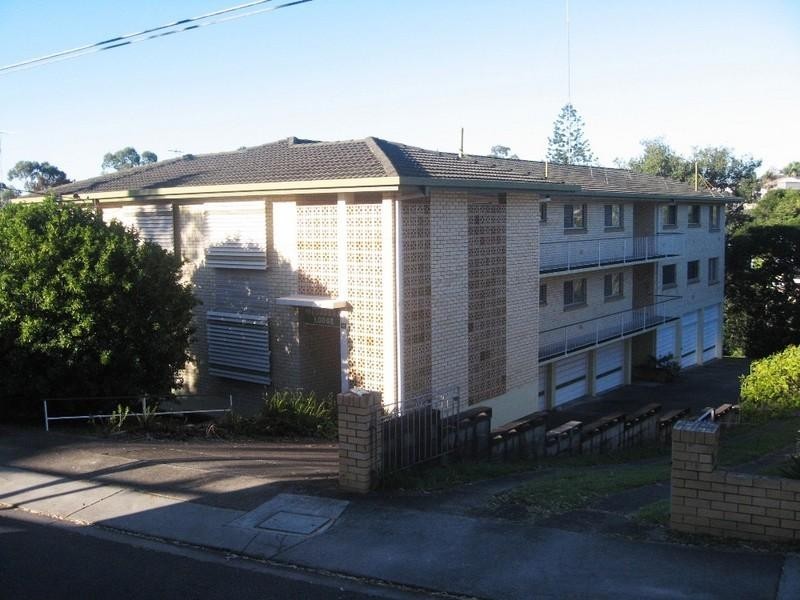 2/49 Aberleigh Road, Herston QLD 4006