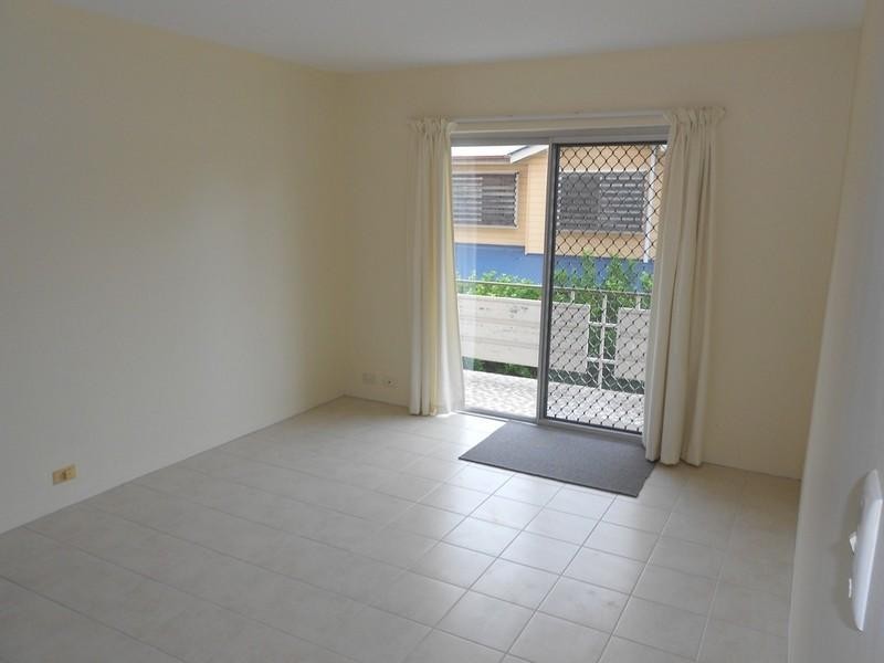 2/49 Aberleigh Road, Herston QLD 4006