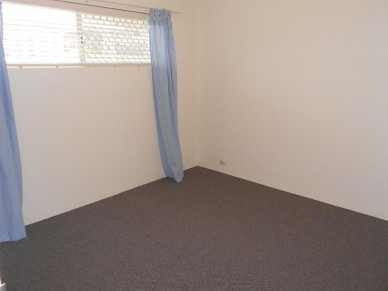 2/49 Aberleigh Road, Herston QLD 4006