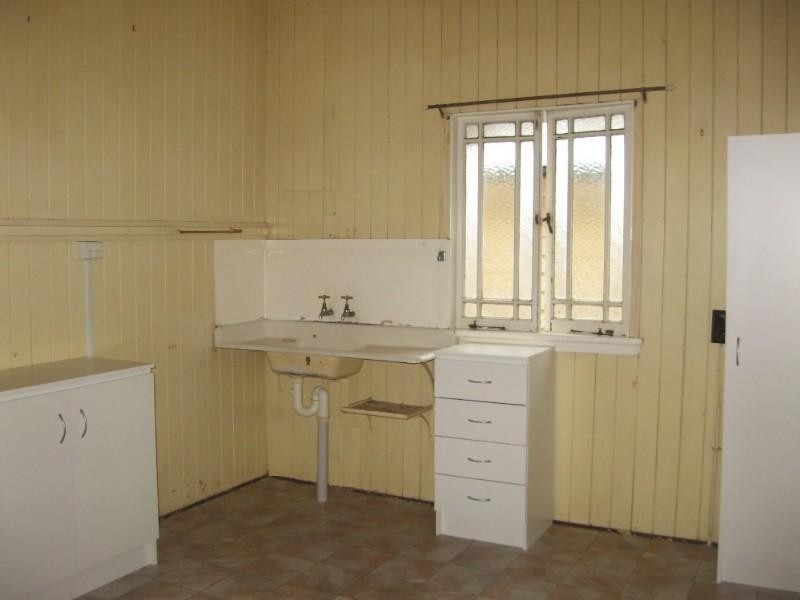 20 Thorne Street, Windsor QLD 4030