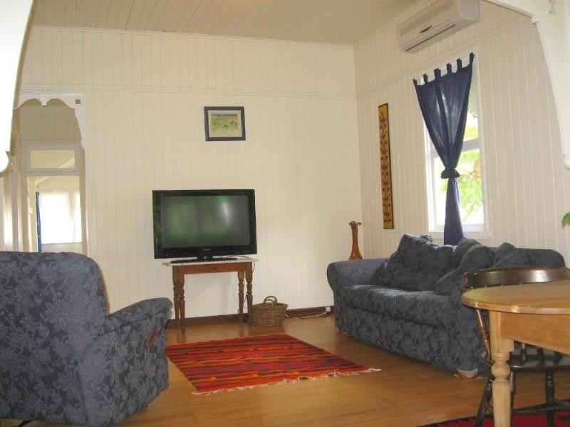 33 Fifth Avenue, Kedron QLD 4031