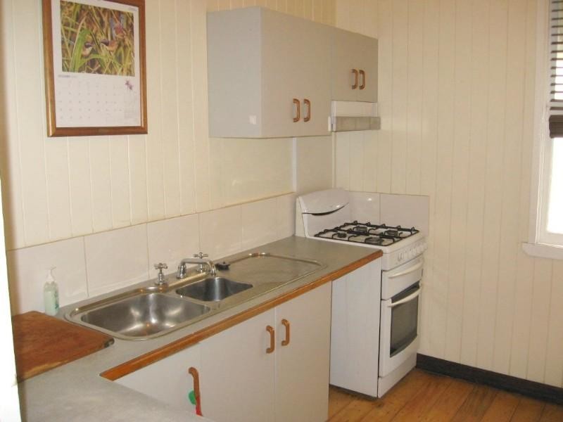 33 Fifth Avenue, Kedron QLD 4031